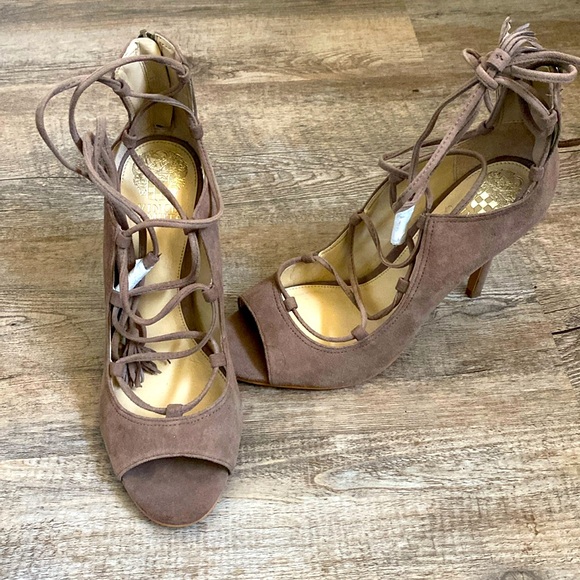 Vince Camuto Sandria Peep Toe Ghillie Roman Tie Sandals - Picture 1 of 14